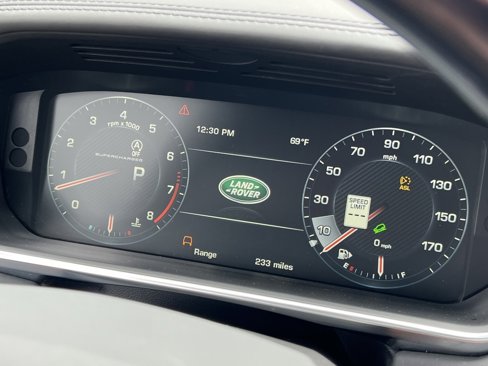 Used 2015 Land Rover Range Rover Long Wheelbase Autobiography image 25