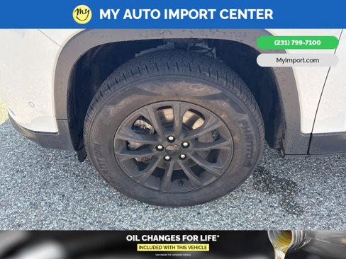Used 2023 Jeep Cherokee Altitude Lux image 8