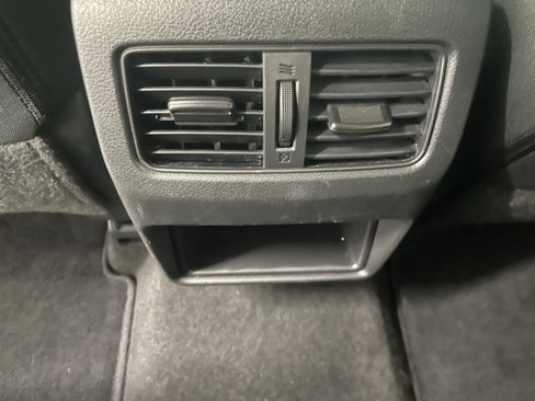 Used 2024 Nissan Rogue S image 11