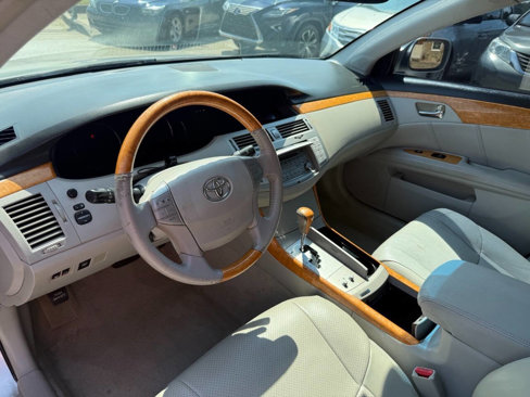 Used 2006 Toyota Avalon Limited image 15