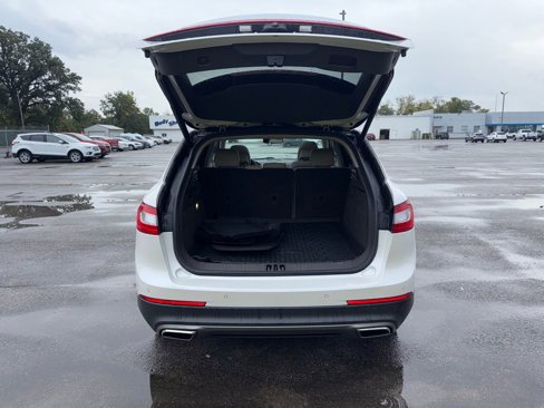 Used 2016 Lincoln MKX Reserve w/ Climate Package image 5