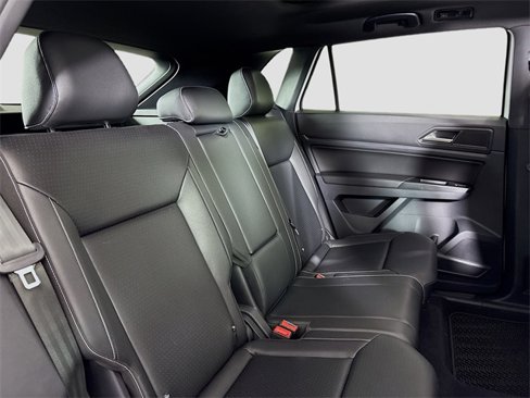 Used 2020 Volkswagen Atlas Cross Sport SE w/ Panoramic Sunroof Package image 27