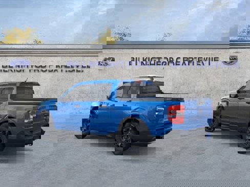 New 2025 Ford Maverick XLT image 5