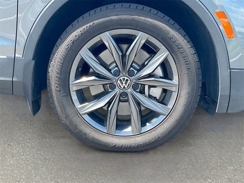 Used 2022 Volkswagen Tiguan SE image 27