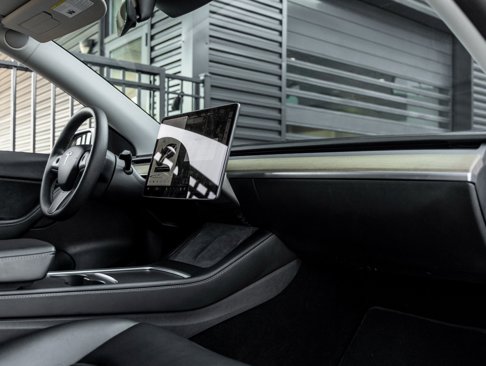 Used 2021 Tesla Model Y Long Range image 38