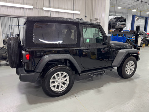 Used 2023 Jeep Wrangler Sport S image 32