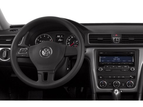 Used 2015 Volkswagen Passat 1.8T S image 4