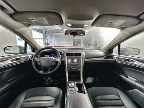 Used 2018 Ford Fusion SE w/ Fusion SE Technology Package image 22