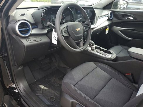 New 2026 Chevrolet Trax LS w/ LS Convenience Package image 17
