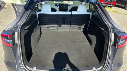 Used 2023 Tesla Model Y Long Range image 23