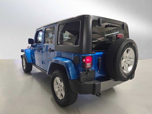 Used 2014 Jeep Wrangler Freedom Edition image 5