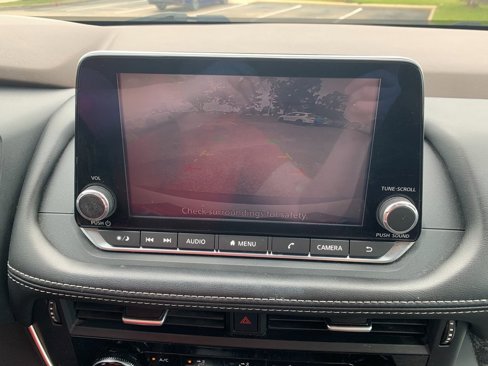 Used 2021 Nissan Rogue S image 16