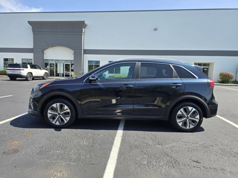 Used 2022 Kia Niro EX Premium image 11