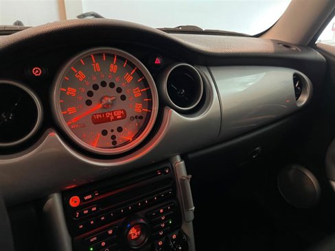 Used 2006 MINI Cooper Hardtop image 21