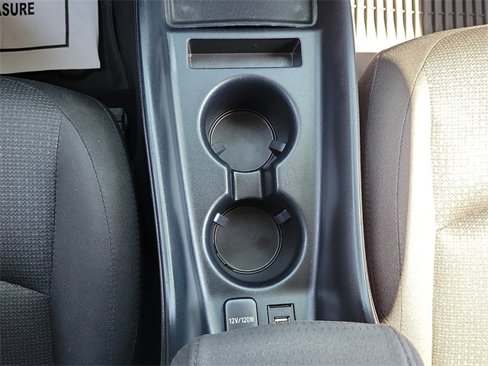 Used 2021 Toyota Prius LE image 17