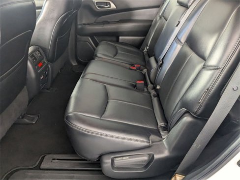 Used 2020 Nissan Pathfinder SL image 28