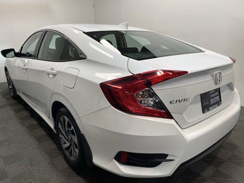 Used 2018 Honda Civic EX image 22
