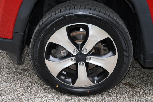 Used 2018 Jeep Compass Latitude w/ Popular Equipment Group image 38