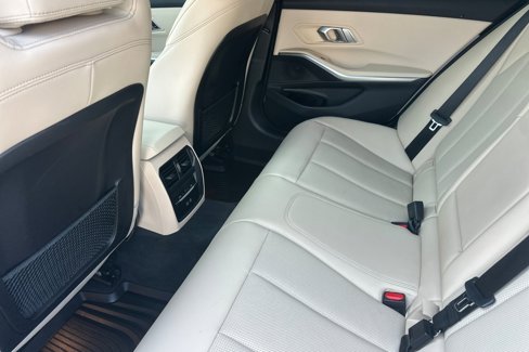 Used 2023 BMW 330e w/ Driving Assistance Package image 12