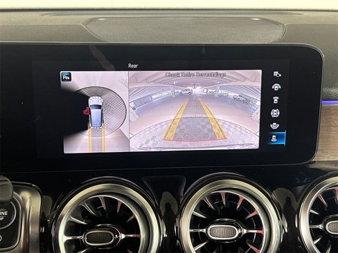 Certified 2023 Mercedes-Benz GLB 250 image 32