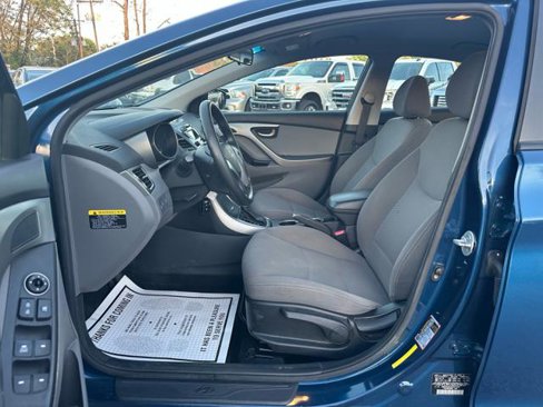 Used 2014 Hyundai Elantra SE image 10