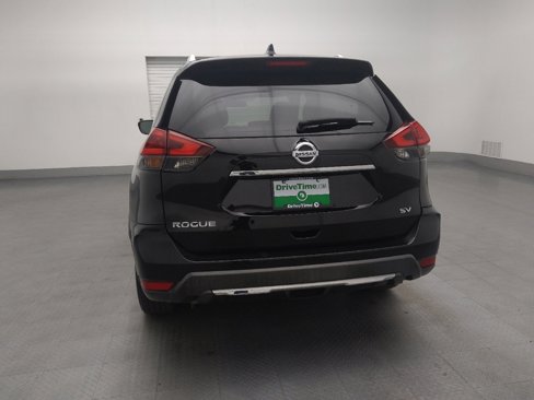 Used 2018 Nissan Rogue SV image 6