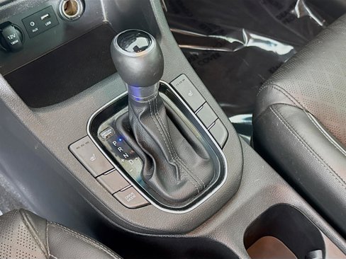 Used 2019 Hyundai Elantra GT w/ Style Package 02 image 19