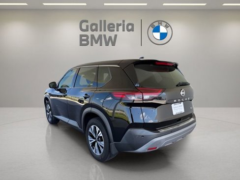 Used 2021 Nissan Rogue SV image 12