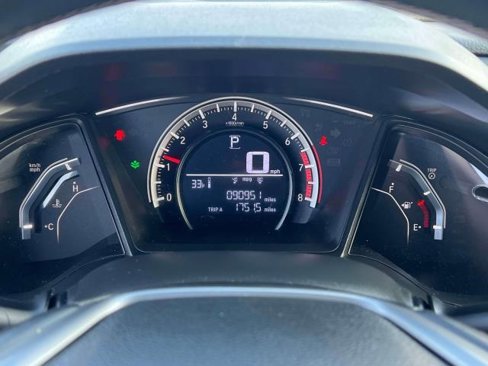 Used 2017 Honda Civic Sport image 25
