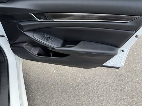 Used 2021 Honda Accord Sport image 38
