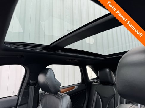 Used 2019 Lincoln MKC Reserve w/ MKC Climate Package image 36