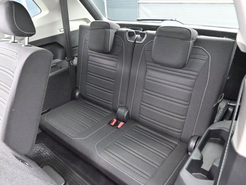 Used 2022 Volkswagen Tiguan S image 30