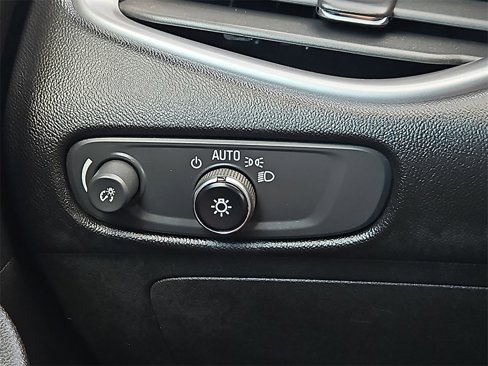 Used 2023 Chevrolet Malibu LT image 22