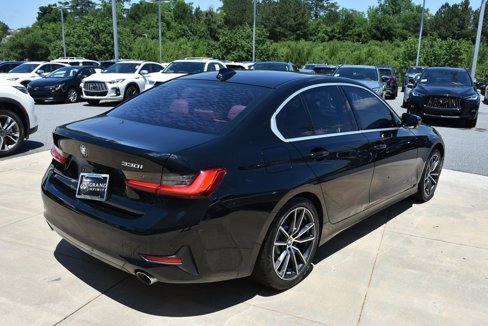 Used 2021 BMW 330i Sedan w/ Premium Package image 12