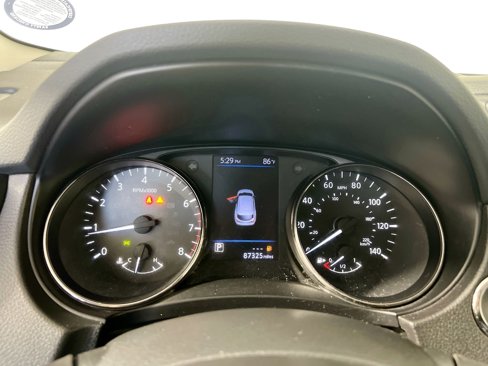 Used 2021 Nissan Rogue Sport SV image 23