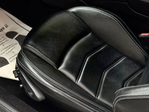 Used 2014 Maserati GranTurismo Sport image 26
