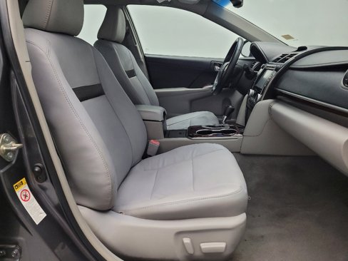 Used 2014 Toyota Camry XLE image 21