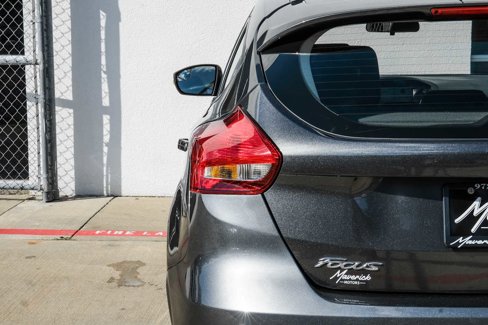 Used 2017 Ford Focus SEL image 40