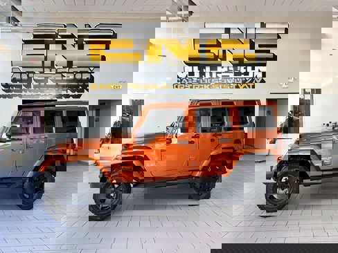 Used 2011 Jeep Wrangler Unlimited Sahara w/ Connectivity Group image 4