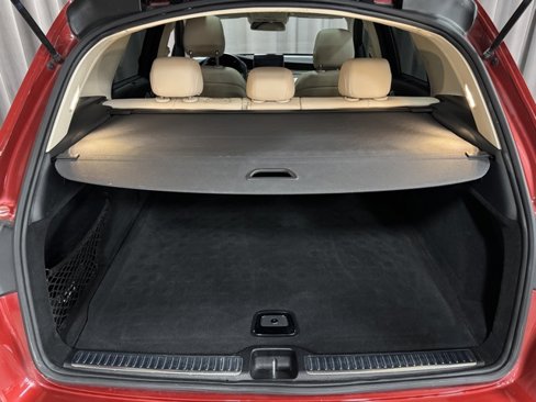 Used 2017 Mercedes-Benz GLC 300 4MATIC image 29