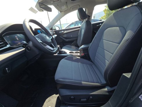 New 2025 Volkswagen Jetta SE image 22
