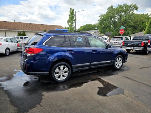 Used 2010 Subaru Outback 3.6R Limited image 12