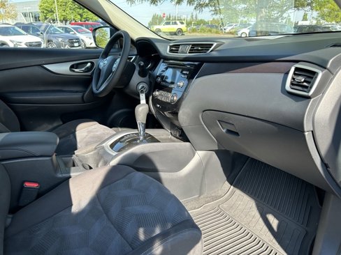 Used 2016 Nissan Rogue S w/ Appearance Package image 25