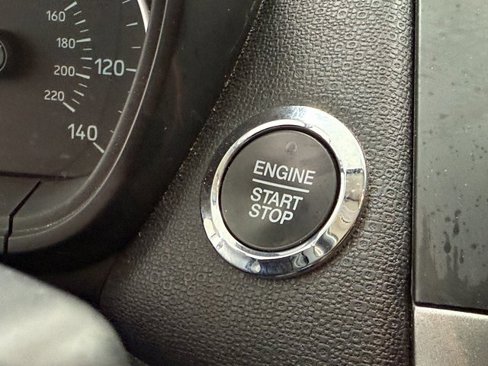 Used 2020 Ford EcoSport SE image 16