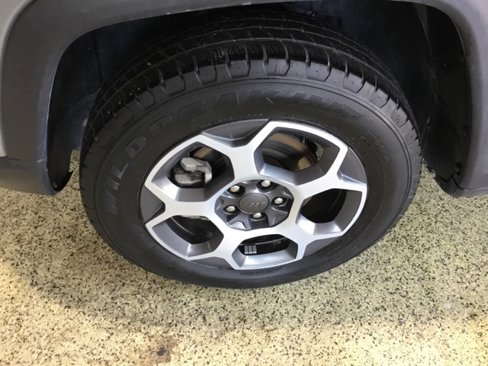 Used 2022 Jeep Compass Trailhawk w/ Trailhawk Convenience Group image 10