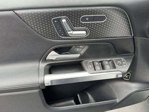 Certified 2025 Mercedes-Benz GLB 250 image 19