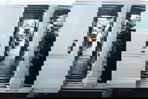 Used 2017 Nissan NV200 SV image 15