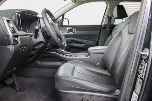 Used 2023 Kia Sorento EX w/ Panoramic Sunroof Package image 25