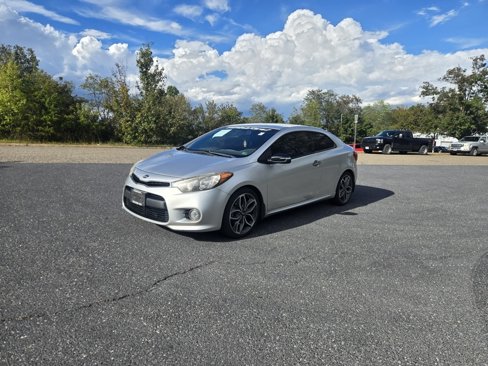 Used 2015 Kia Forte Koup SX w/ SX Premium Package image 4