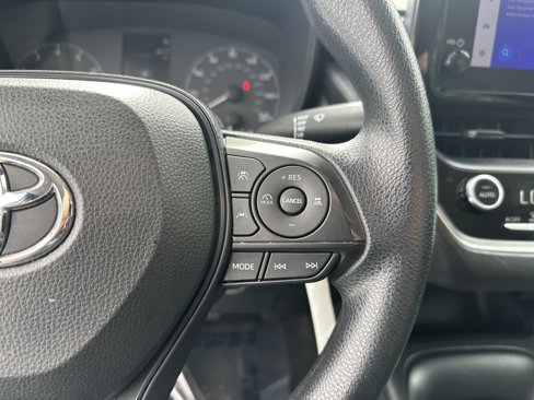 Used 2023 Toyota Corolla LE image 20